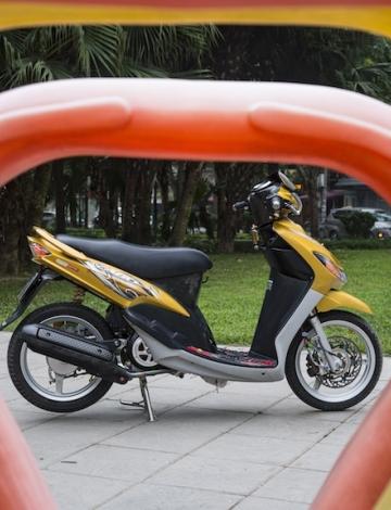 Người Hà Nội dọn xe ga "cỏ" Yamaha Mio như mới, nâng hiệu năng bằng loạt phụ tùng "hàng tuyển"  