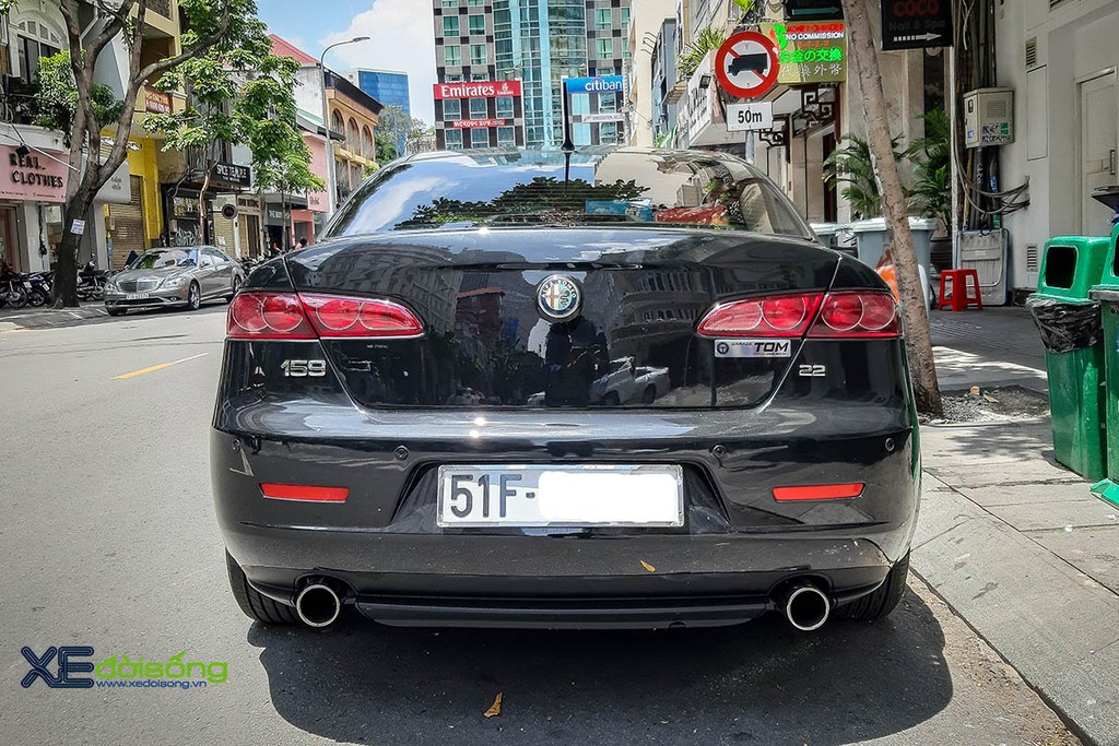 Bắt gặp sedan thể thao Alfa Romeo 159 JTS hàng hiếm tại Việt Nam ảnh 6