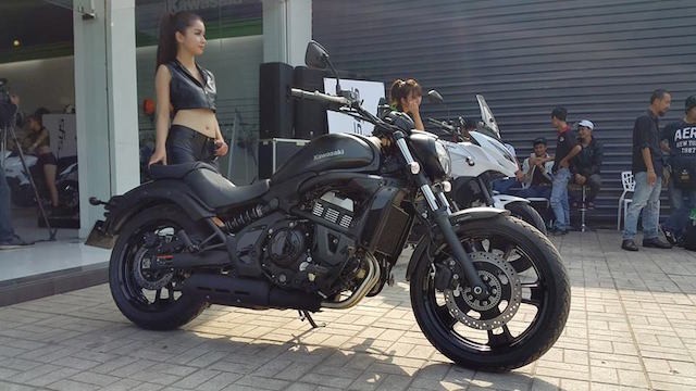Bộ đôi môtô Kawasaki mới toanh ra mắt Việt Nam  ảnh 3
