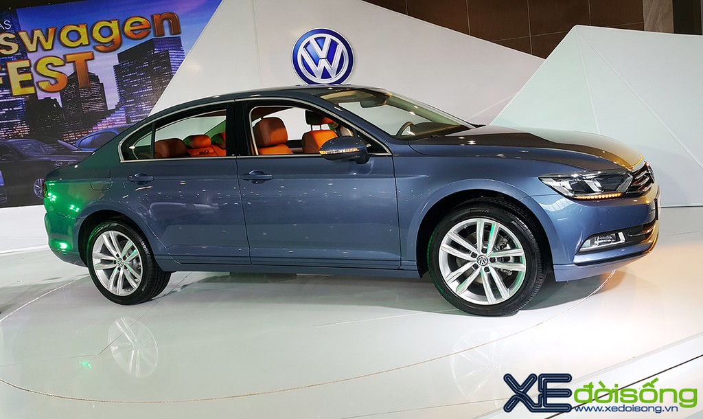Volkswagen giới thiệu Passat mới với giá bán 1,45 tỷ đồng tại triển lãm riêng ảnh 2