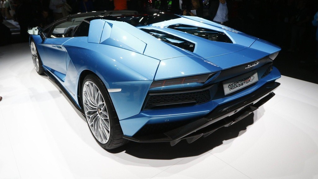 Chiêm ngưỡng Lamborghini Aventador S Roadster thực tế tại Đức ảnh 9