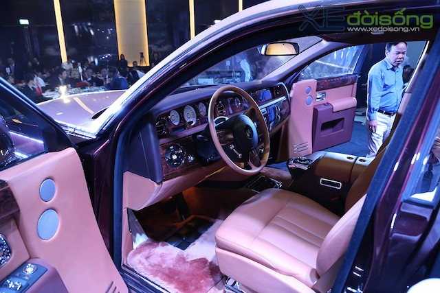 Rolls-Royce Phantom Lửa thiêng 51 tỷ đồng ra mắt Việt Nam ảnh 5