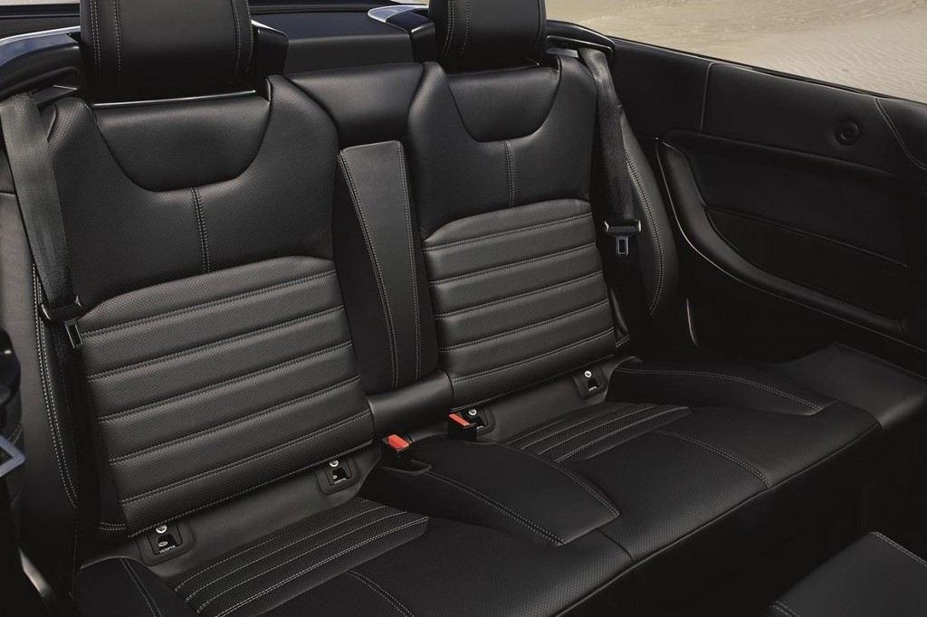 Ra mắt SUV mui trần Range Rover Evoque giá hơn 50.000USD ảnh 11