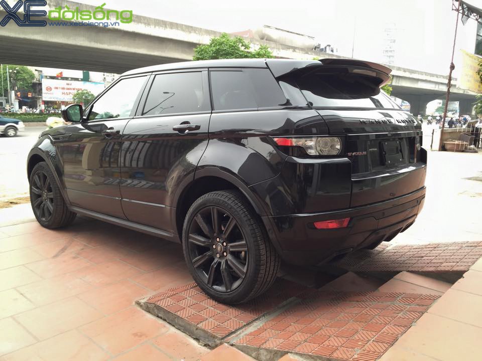 Diện kiến Range Rover Evoque đen tiền tỷ duy nhất Việt Nam ảnh 3
