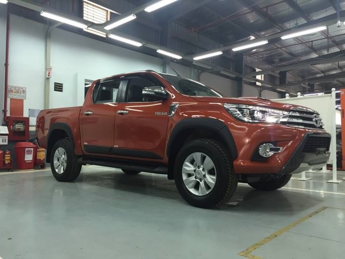 Lộ ảnh chi tiết Toyota Hilux mới sắp ra mắt Việt Nam? ảnh 1