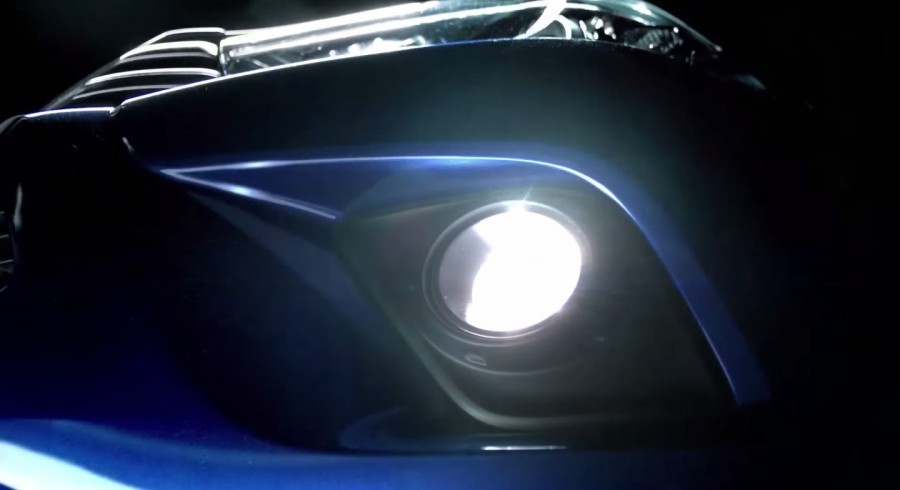 Toyota Hilux 2016 hiện hình trong video đầu tiên ảnh 4