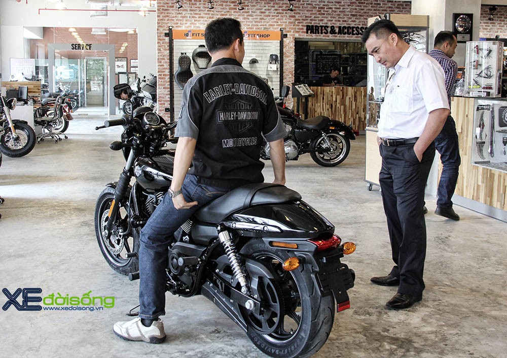 Cận cảnh Harley-Davidson Street 750 đầu tiên Việt Nam rẻ ngang Honda SH300i ảnh 3
