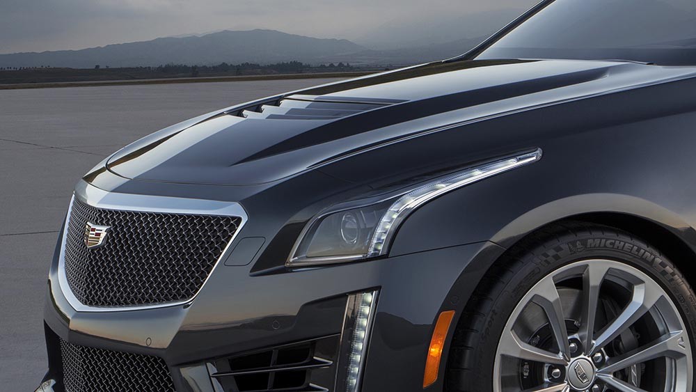 Tân binh Cadillac CTS-V 2016 nhanh và mạnh hơn BMW M5 ảnh 5