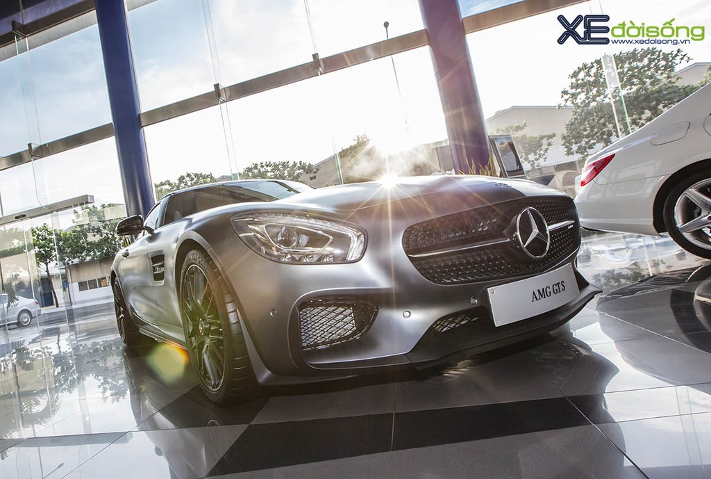 Cận cảnh siêu xe Mercedes-AMG GT S Edition1 đầu tiên về Việt Nam ảnh 3