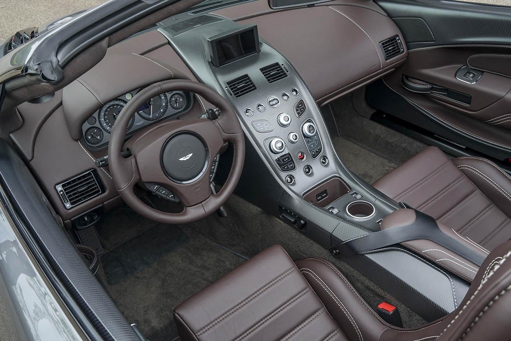 Diện kiến Aston Martin Vantage GT12 Roadster độc nhất vô nhị ảnh 9