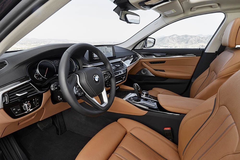 Điểm mặt 11 phiên bản BMW 5 Series 2017 thế hệ mới ảnh 3