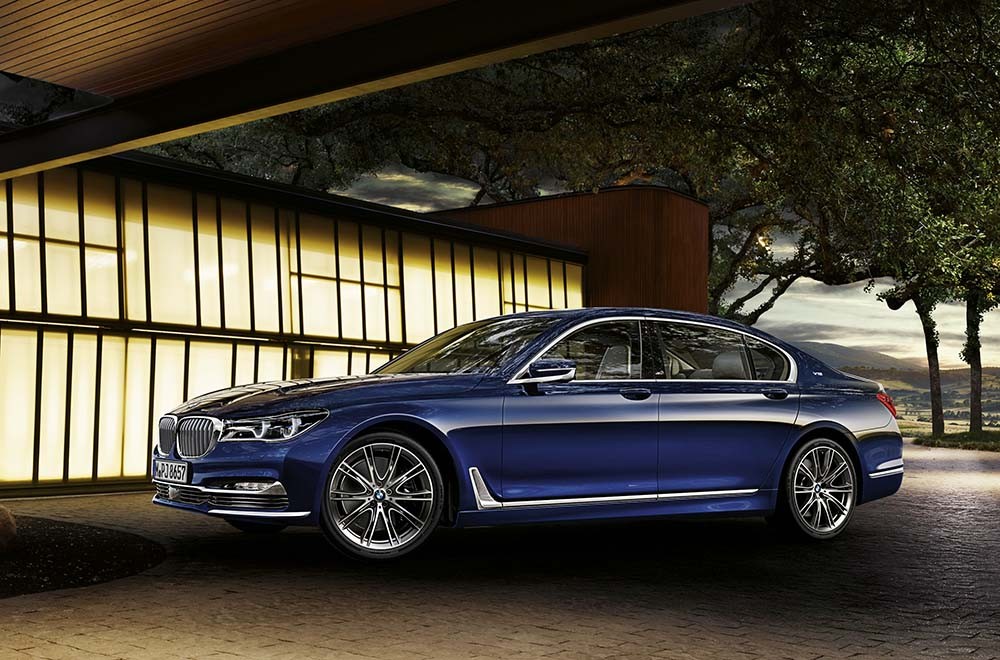 Trình làng loạt BMW 7 Series bản đặc biệt “The Next 100 Years” ảnh 1