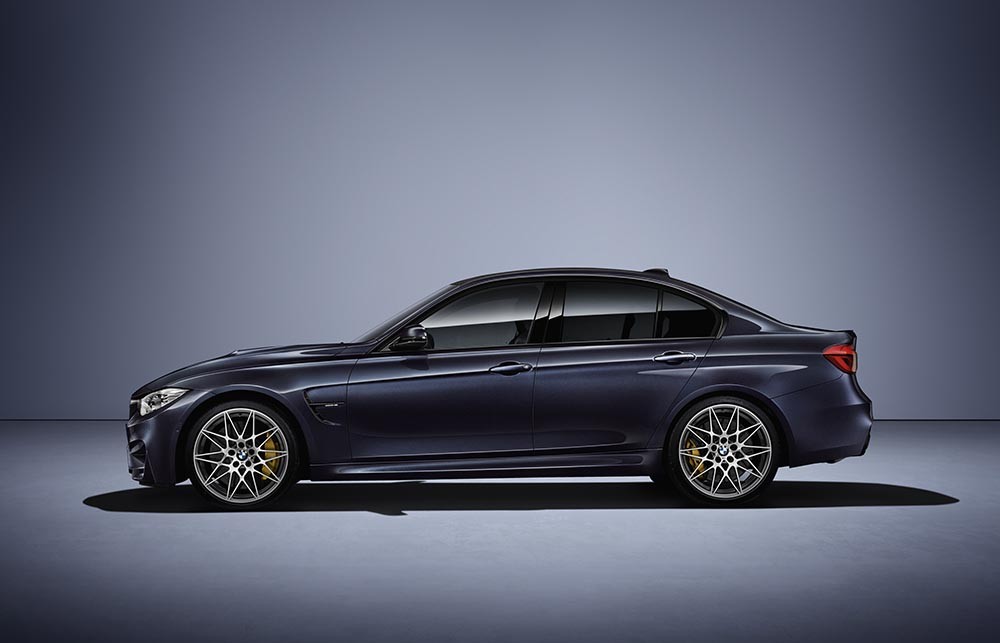 Ra mắt bản đặc biệt BMW M3 “30 Years M3” Edition  ảnh 4