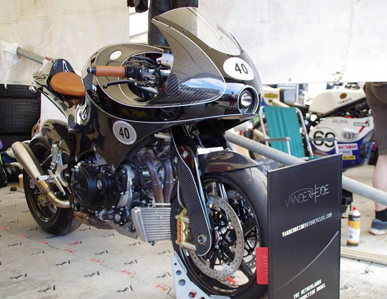 Siêu mô tô sợi carbon VanderHeide giá 150.000 euro ảnh 3
