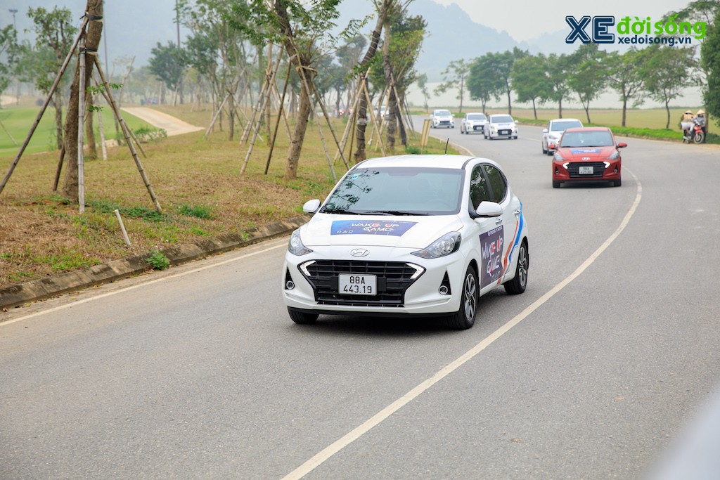 Trải nghiệm Hyundai Grand i10 hatchback tại Việt Nam: “Cầu vừa đủ xài” cho tất cả mọi người ảnh 21