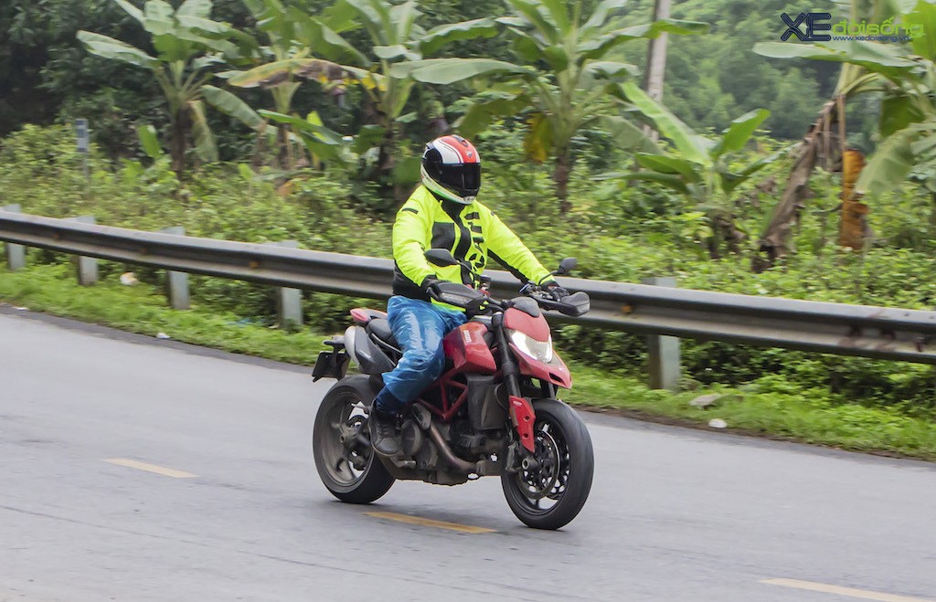Đem một chiếc supermoto chạy phố như Ducati Hypermotard 950 đi tour “rừng xanh núi đỏ” tại Mù Cang Chải? Nhiệm vụ khả thi! ảnh 13