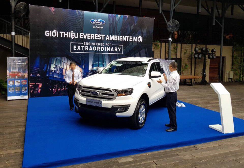Hé lộ Ford Everest Ambiente MT giá tạm tính 899 triệu tại Việt Nam ảnh 1