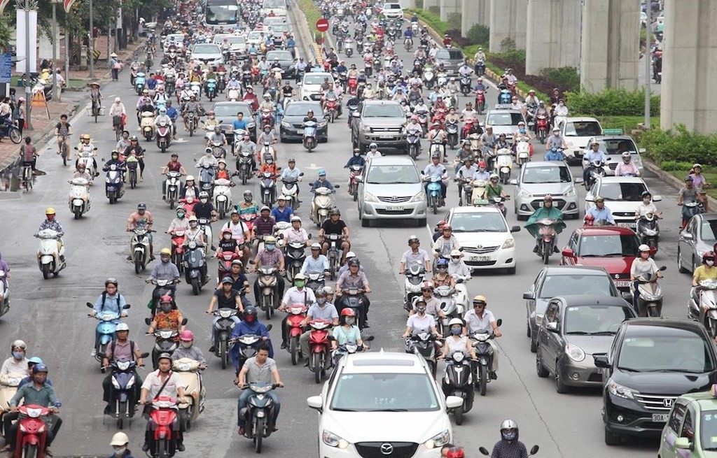 Người Việt mất gần 1 tiếng mỗi ngày trên ô tô: Làm thế nào để bớt căng thẳng sau tay lái? ảnh 1