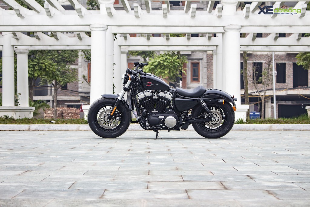 Đánh giá nhanh Harley-Davidson Forty-Eight 2019 giá 469,4 triệu đồng ảnh 2
