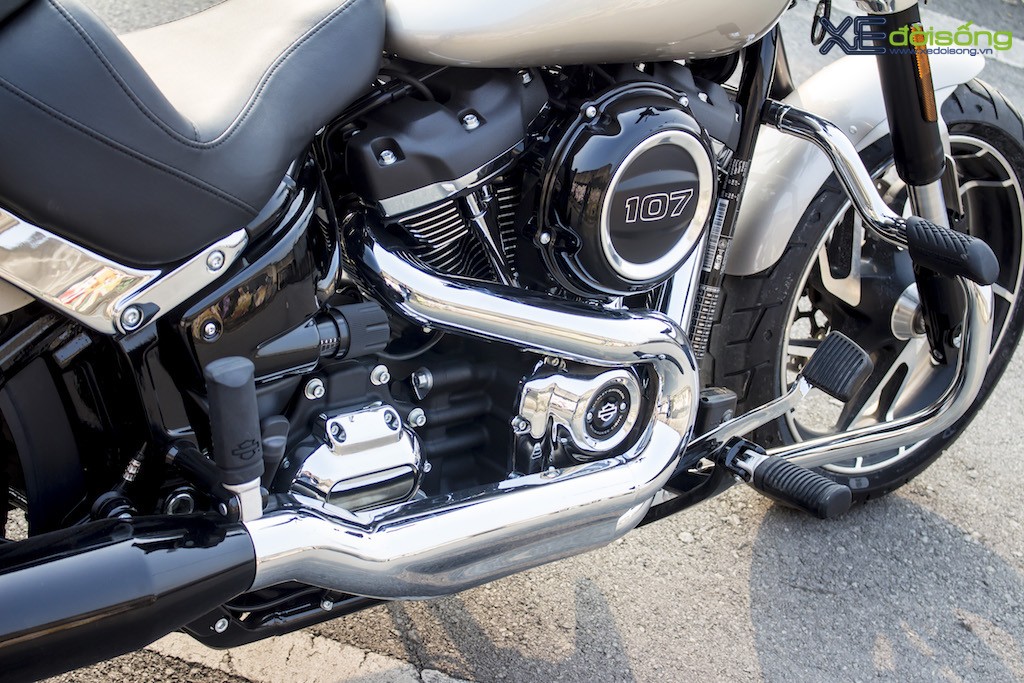 Đánh giá chi tiết Harley-Davidson Sport Glide giá gần 1 tỷ đồng ảnh 12