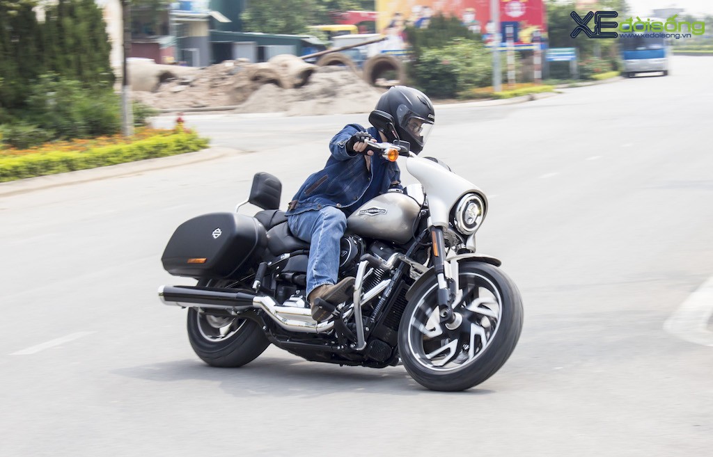 Đánh giá chi tiết Harley-Davidson Sport Glide giá gần 1 tỷ đồng ảnh 16