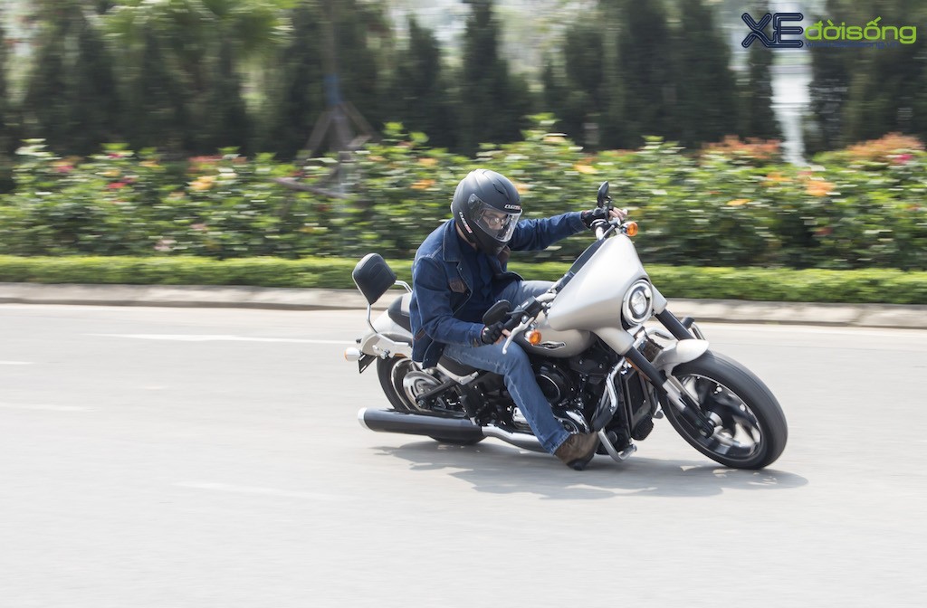 Đánh giá chi tiết Harley-Davidson Sport Glide giá gần 1 tỷ đồng ảnh 19