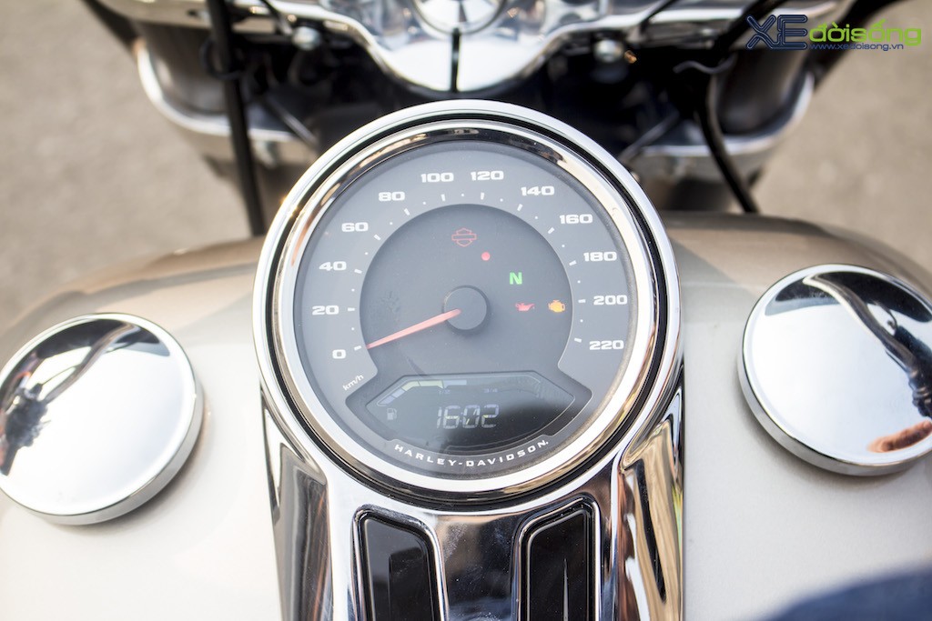 Đánh giá chi tiết Harley-Davidson Sport Glide giá gần 1 tỷ đồng ảnh 8