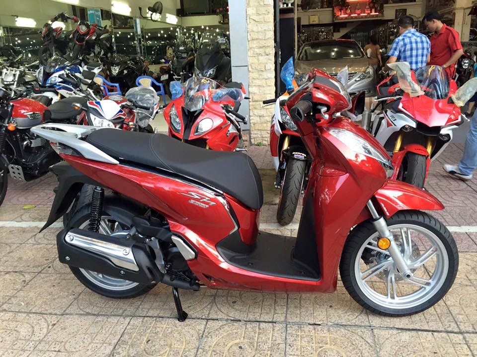 Khui thùng Honda SH300i 2015 đầu tiên về Việt Nam, giá 14.000 USD ảnh 2