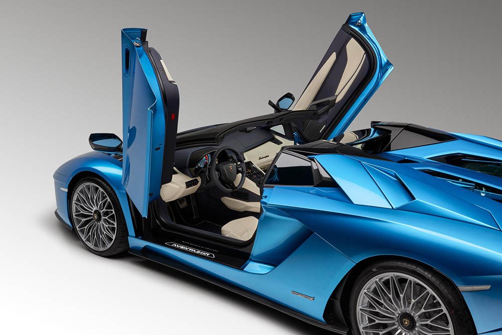 Ra mắt Lamborghini Aventador S Roadster giá 460.247 USD ảnh 2