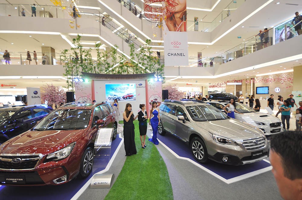 Ra mắt Subaru Forester và Outback 2017 tại Việt Nam, giá không đổi ảnh 1