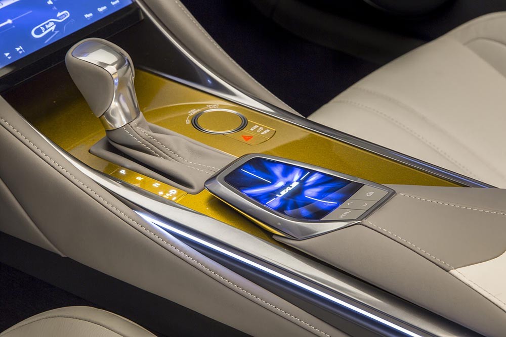 Lexus LF-C2 Concept - tiền thân kế nhiệm mui trần IS C?! ảnh 11