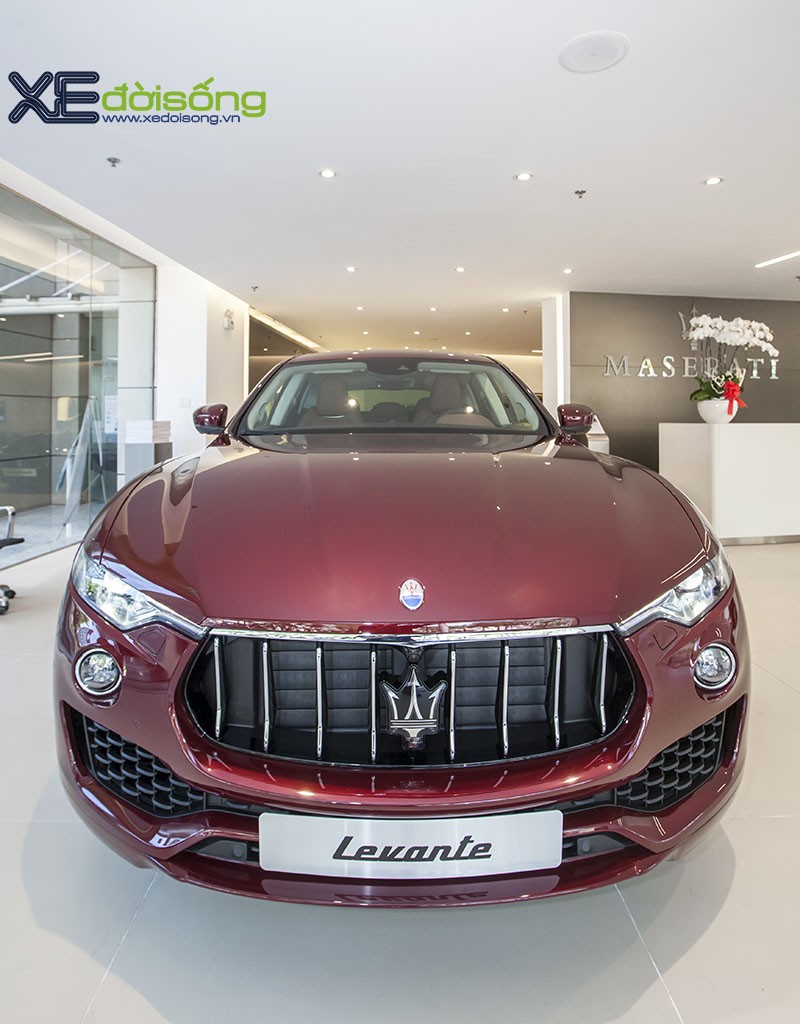 Vẻ đẹp Maserati Levante màu đỏ Rosso Rubino đầu tiên về nước ảnh 5
