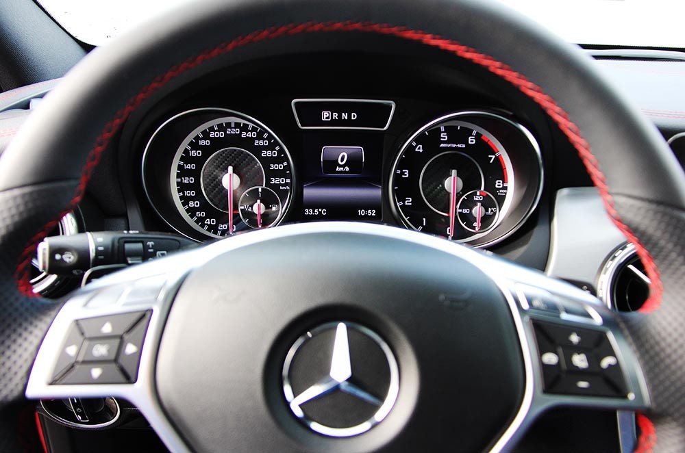 5 điểm quan trọng cần biết về Mercedes GLA 45 AMG giá 2,099 tỉ đồng ảnh 14