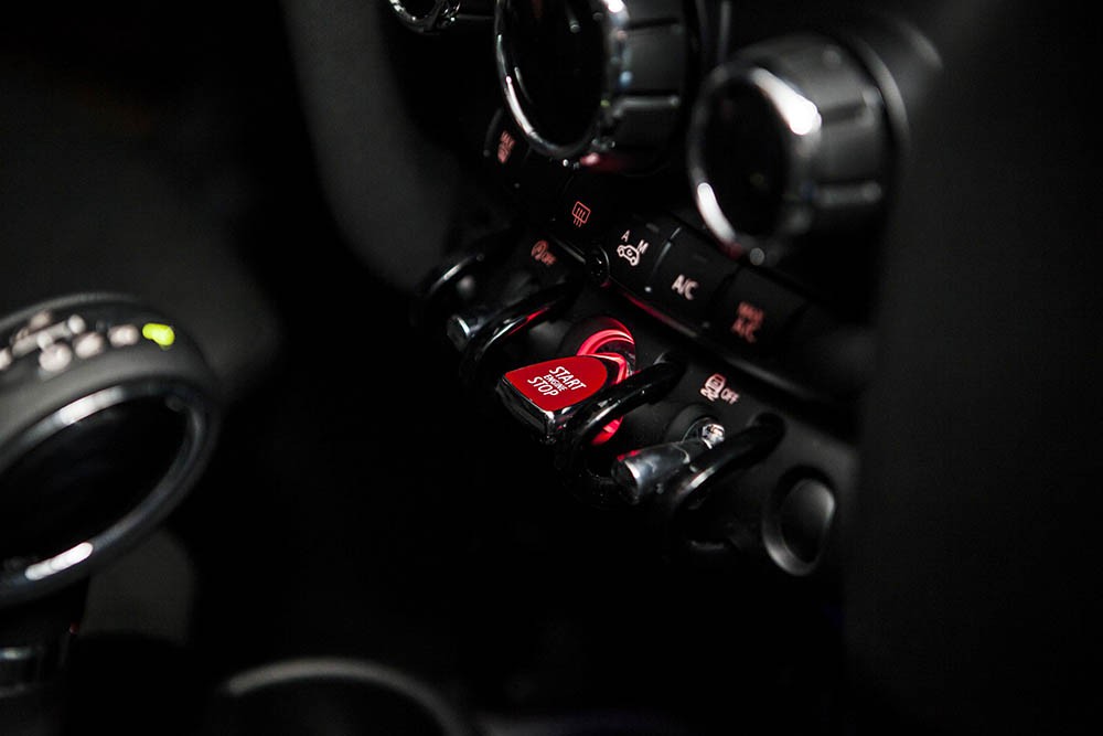 Euro Auto ra mắt bản 5 cửa Mini Cooper 2015, giá từ 1,449 tỉ đồng ảnh 5