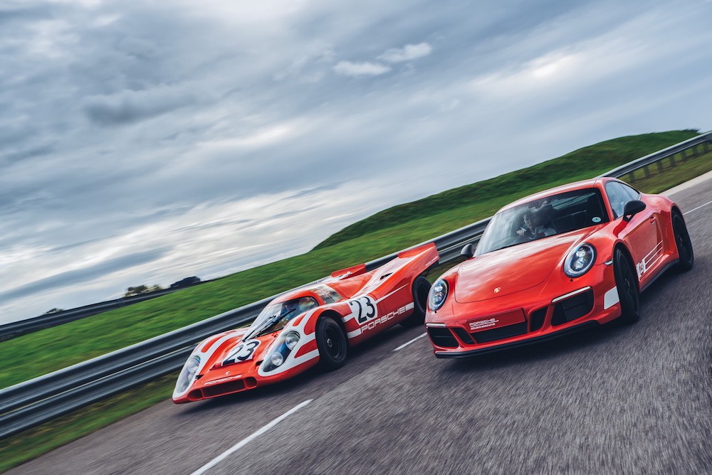 Bộ ba Porsche 911 Carrera 4 GTS “Huyền thoại Anh Quốc” ảnh 2