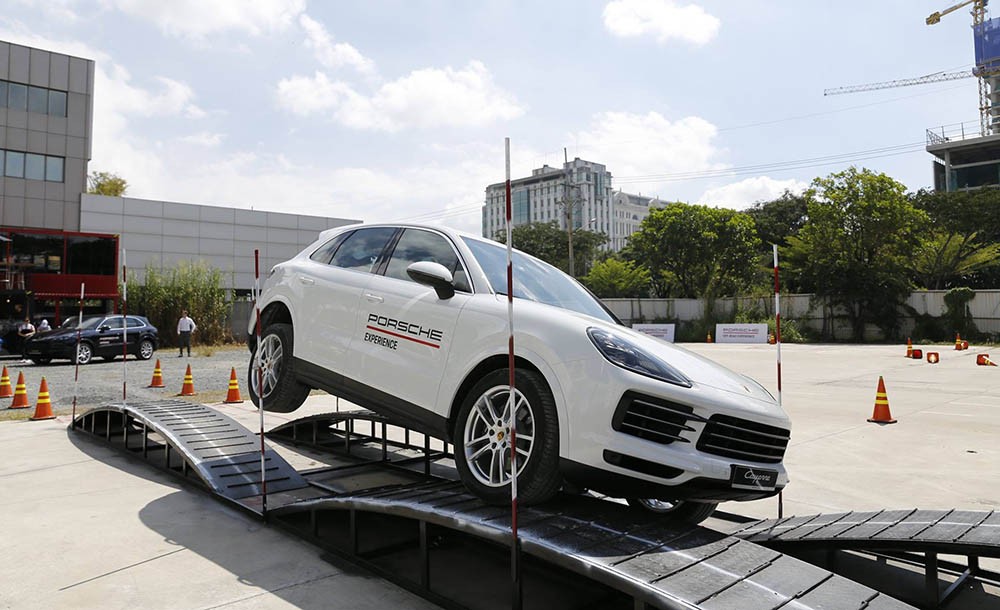 Trải nghiệm Off-road với Porsche Cayenne 2018 thế hệ mới tại Sài Gòn ảnh 2