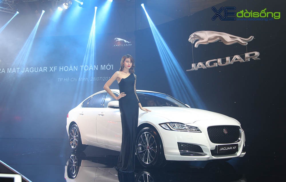 Ra mắt Jaguar XF 2016 mới, đối thủ BMW 5 Series tại Việt Nam ảnh 1