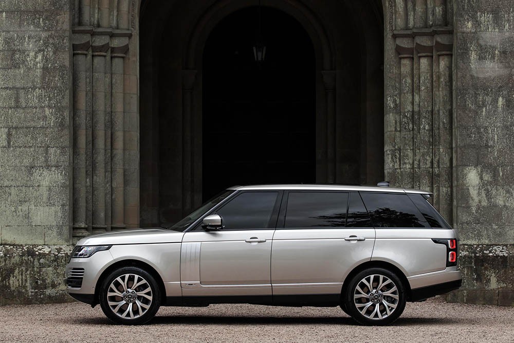 Trình làng Range Rover 2018 “facelift”, giá từ 2 tỉ đồng ảnh 5