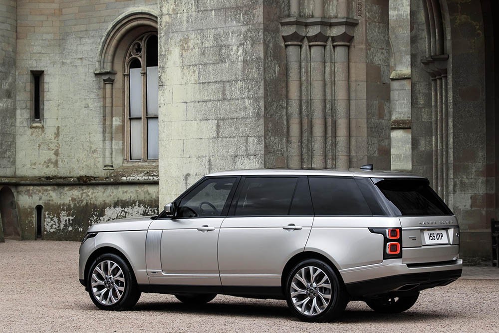 Trình làng Range Rover 2018 “facelift”, giá từ 2 tỉ đồng ảnh 6