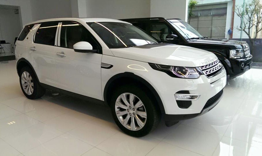 Tân binh Land Rover Discovery Sport 2015 âm thầm về Việt Nam ảnh 1