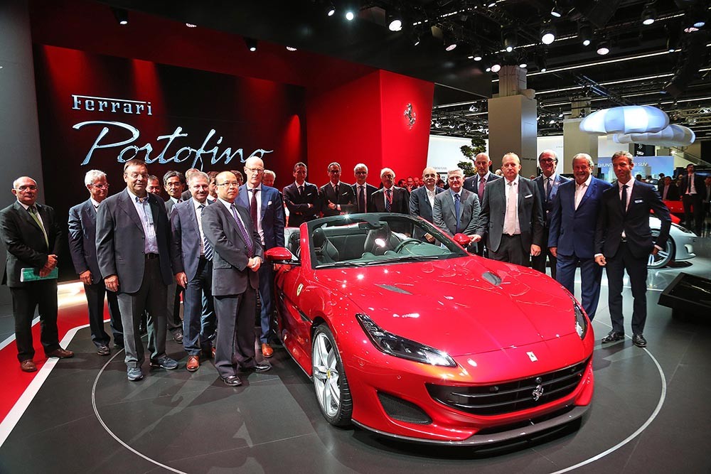Siêu xe Ferrari Portofino lần đầu ra mắt công chúng  ảnh 1