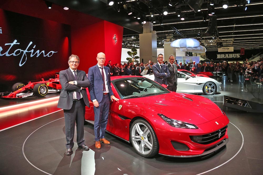 Siêu xe Ferrari Portofino lần đầu ra mắt công chúng  ảnh 4