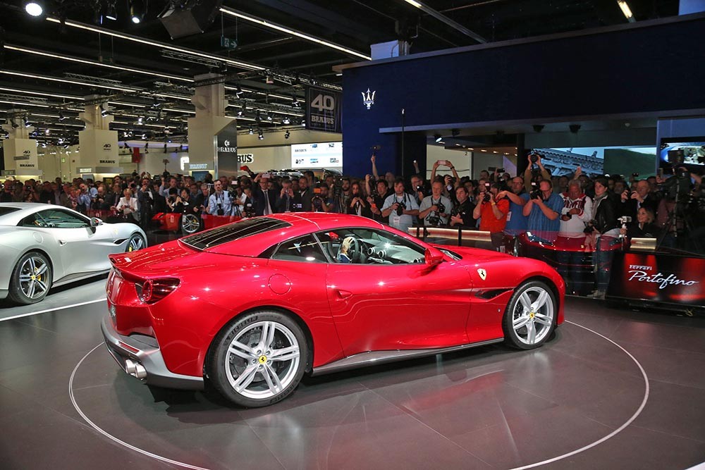 Siêu xe Ferrari Portofino lần đầu ra mắt công chúng  ảnh 7