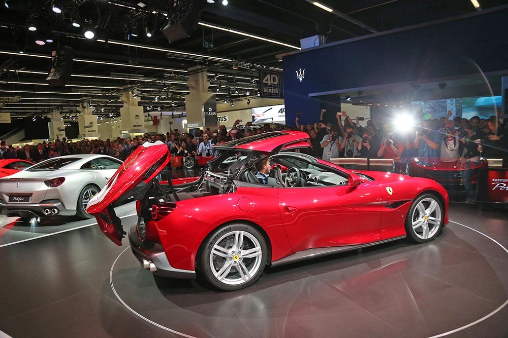 Siêu xe Ferrari Portofino lần đầu ra mắt công chúng  ảnh 9