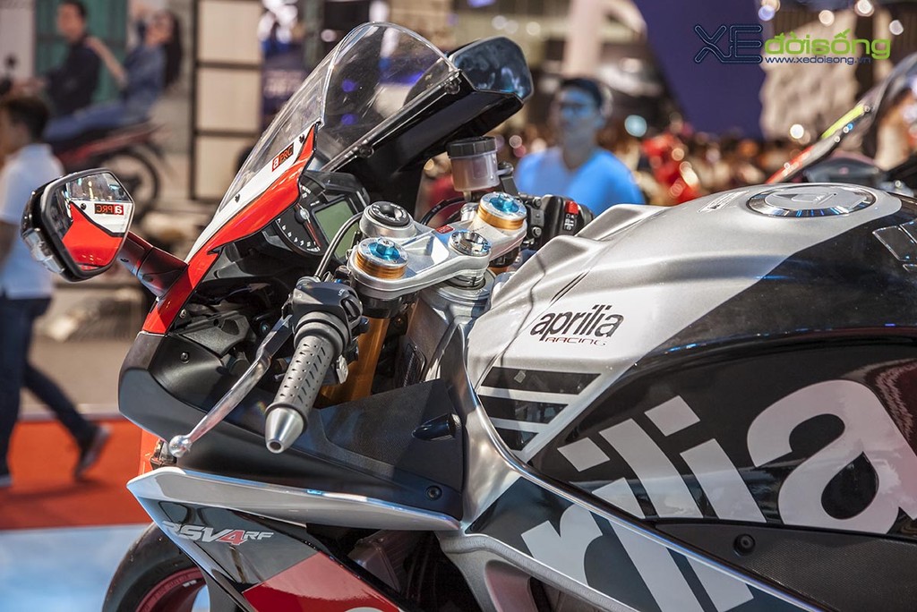 Chi tiết siêu mô tô Aprilia RSV4 RF 2016 tại Sài Gòn ảnh 8