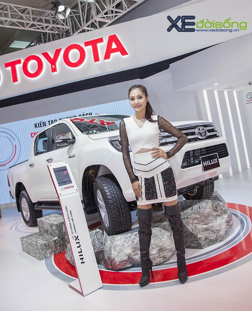 Cận cảnh Toyota Hilux 2016 mới, nâng cấp động cơ và hộp số ảnh 13