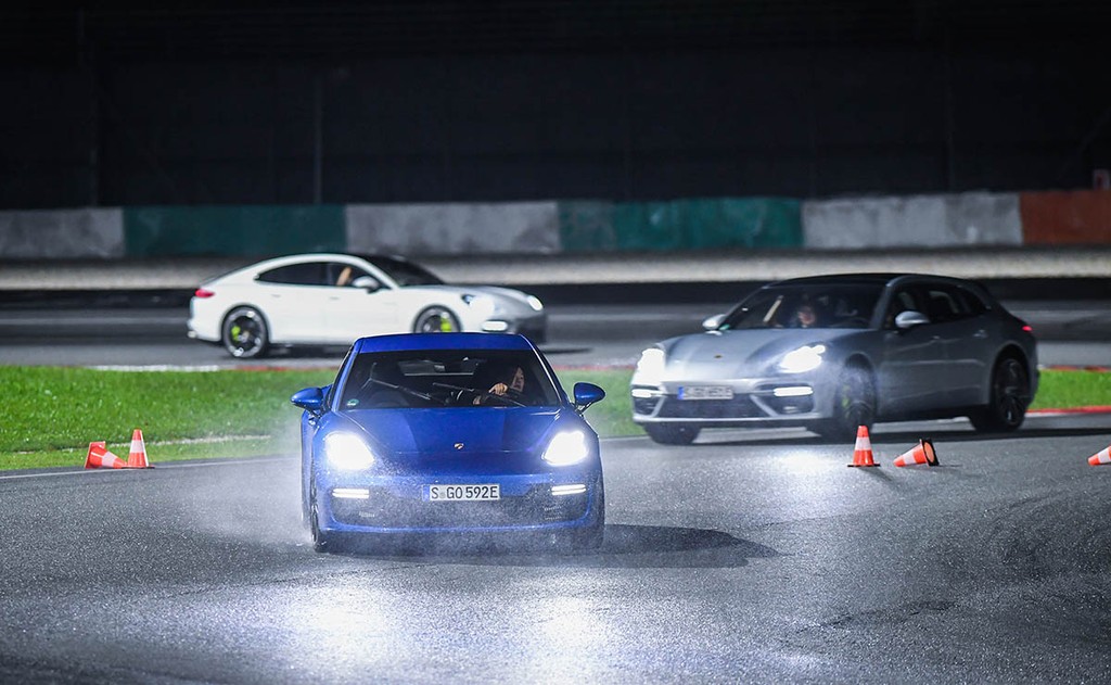 Trải nghiệm xe Hybrid đỉnh cao tại Porsche E-Performance Nights ở Sepang ảnh 8