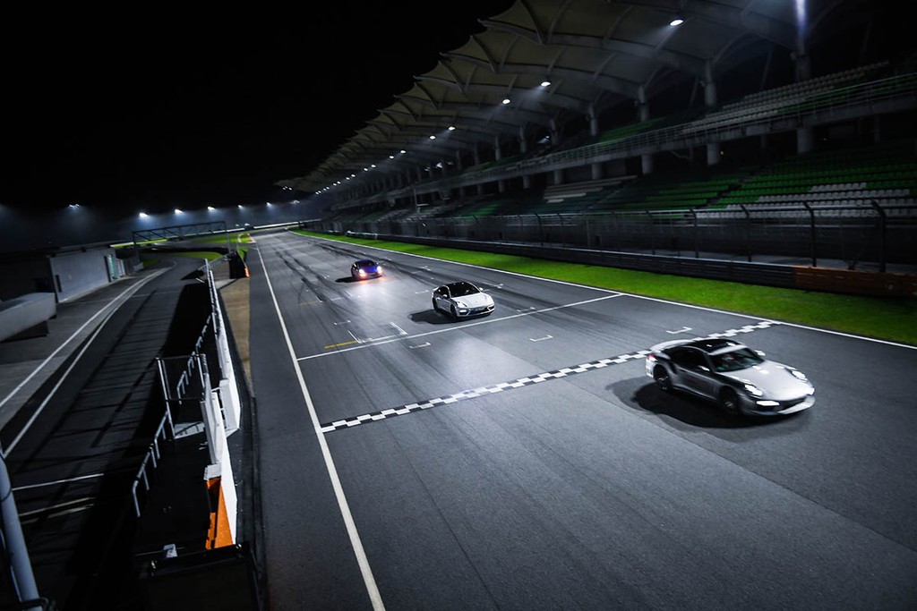 Trải nghiệm xe Hybrid đỉnh cao tại Porsche E-Performance Nights ở Sepang ảnh 9