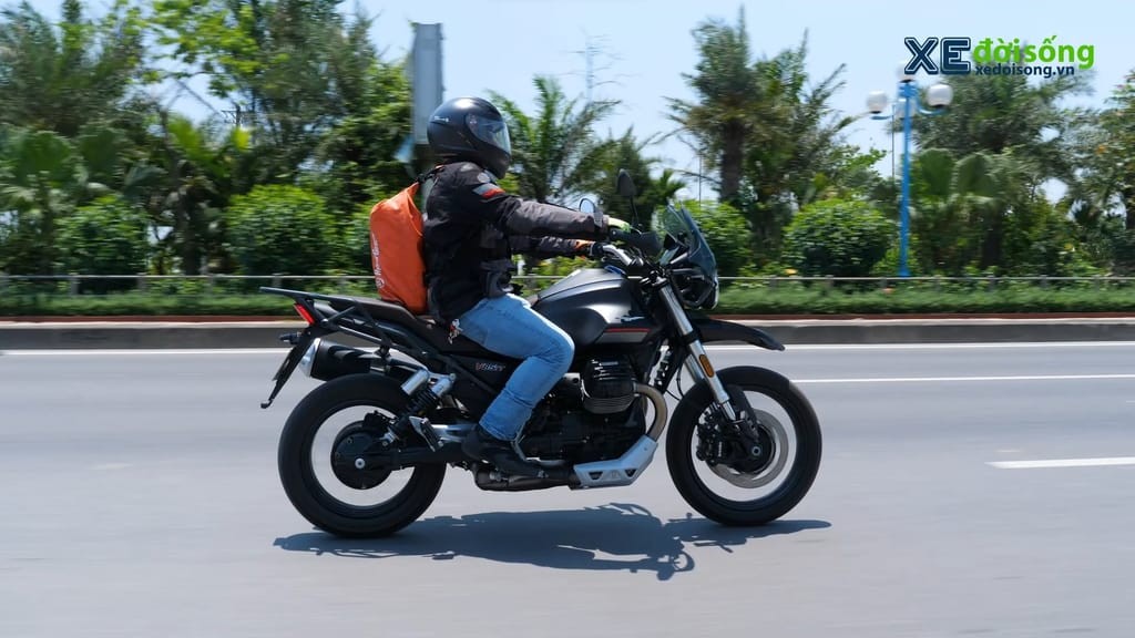 Trải nghiệm “xế phượt” Moto Guzzi V85 TT: Ngoại hình cổ điển nhưng sở hữu trang bị tối tân ảnh 10