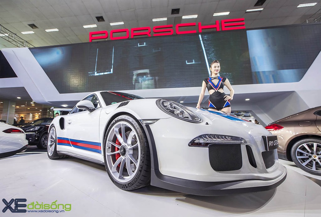 Chạm vào giấc mơ tốc độ Porsche 911 GT3 RS ở Hà Nội ảnh 4